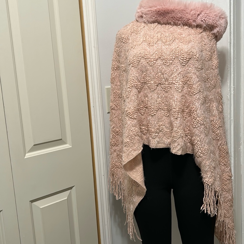 NALI  COLLECTION SHAWL. ONE SIZE